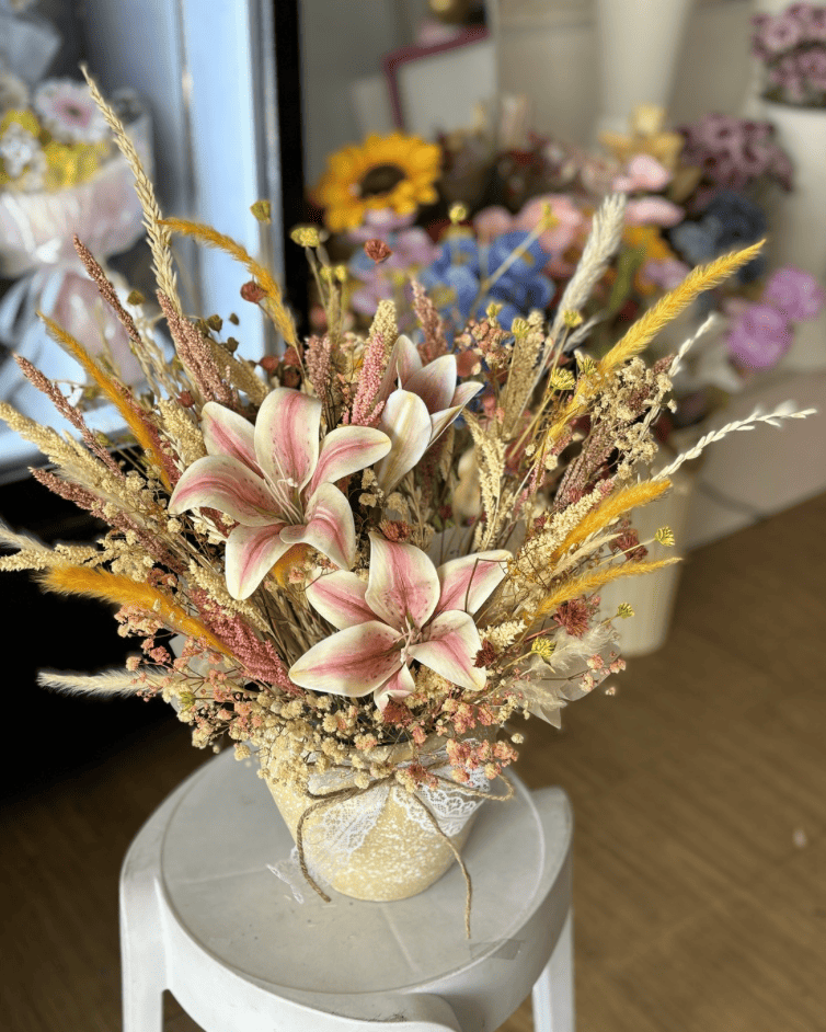 Dried flower vas - medium