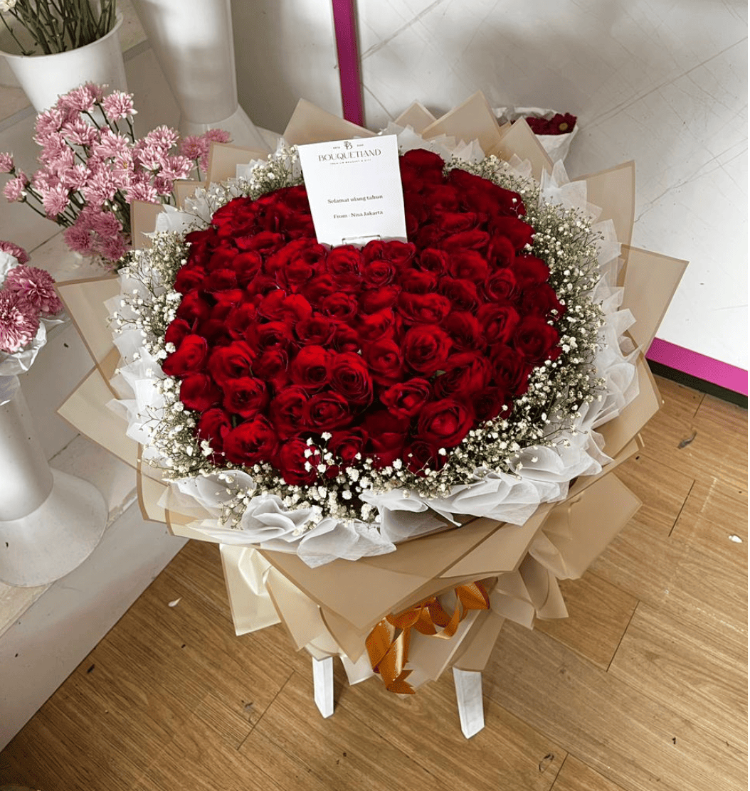 Giant Round Rose 100 Stems