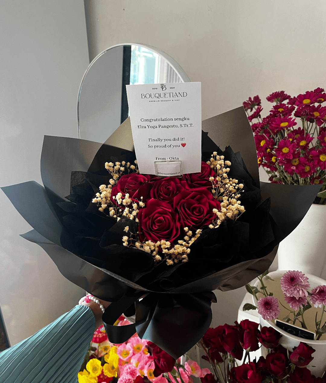 Satin 6 Stems + Baby Breath